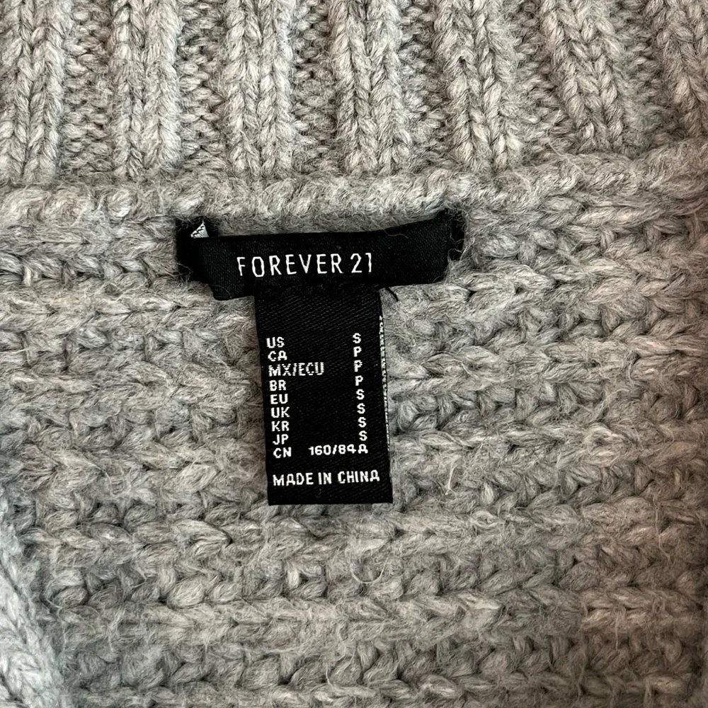 Forever 21 Cozy Grey Knit Sweater